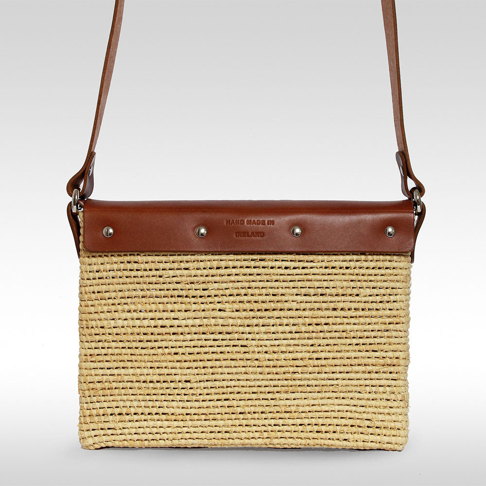 Raffia Saddle bag Tan