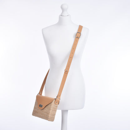 Raffia Saddle bag Camel