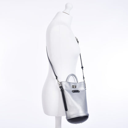 Capsule bag Silver/black