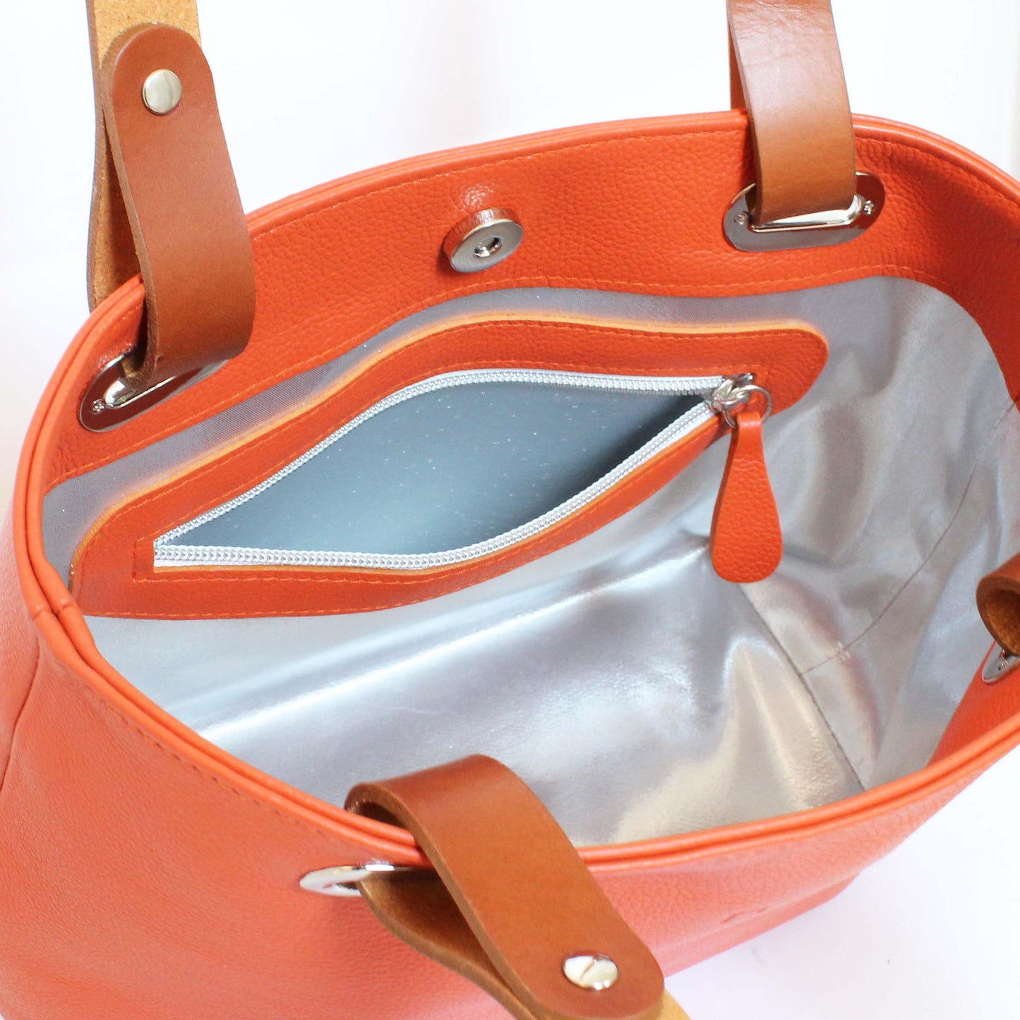 Dorothy Tote Burnt Orange
